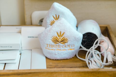 Separate tub and shower, deep soaking tub, free toiletries, bathrobes