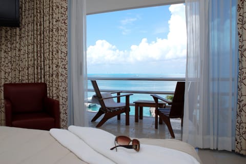 Premium bedding, minibar, in-room safe, individually decorated