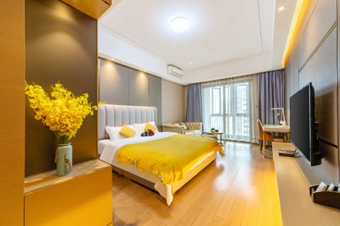 Double Room | Desk, blackout drapes, free WiFi, bed sheets