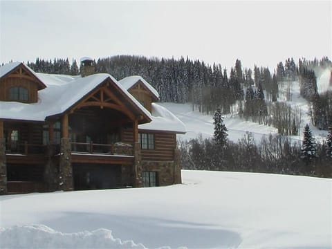 Discover this Luxurious Vacation Rental Home!