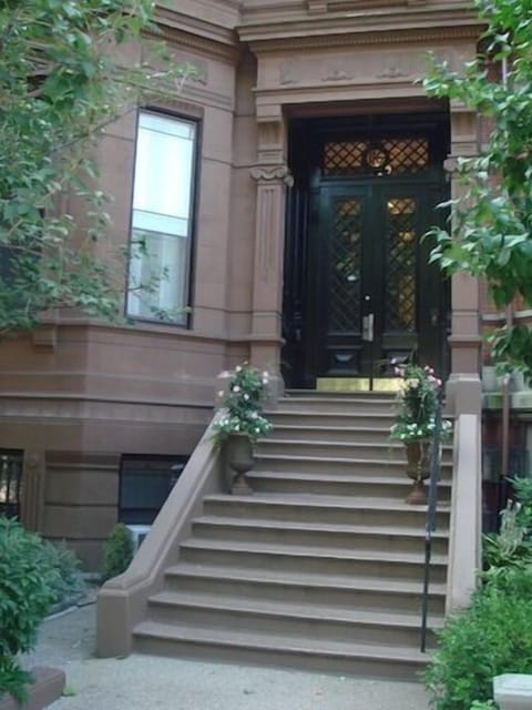 Stooped brownstone entrance 