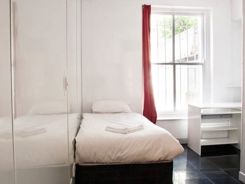Superior Studio, Private Bathroom (Studio Flat 5) | 1 bedroom