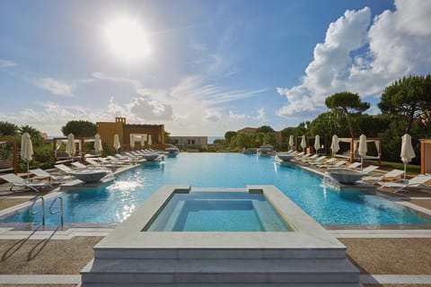 Indoor pool, seasonal outdoor pool