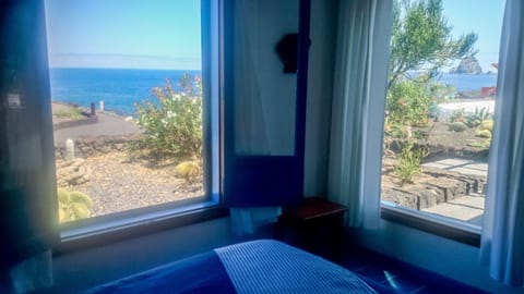 Iron/ironing board, WiFi, wheelchair access