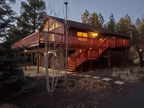 Cabin - Front Sunset