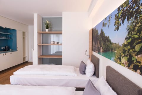 Apartment | 1 bedroom, desk, soundproofing, rollaway beds