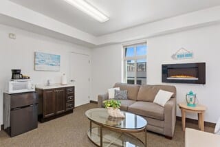 212 - Crows Nest | Private kitchen | Microwave, coffee/tea maker, toaster