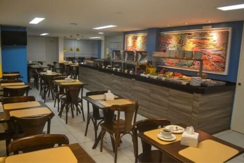 Free daily full breakfast