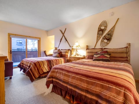 2 of 3 queen size beds
