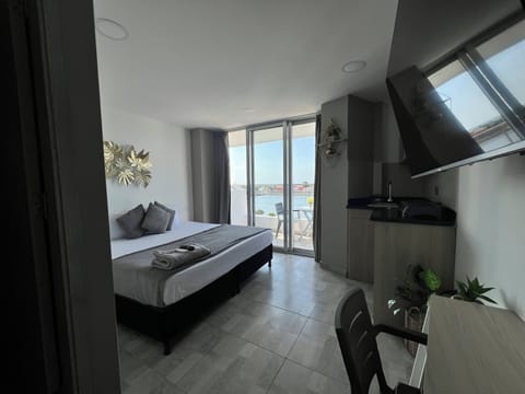 Premium Suite | Pillowtop beds, desk, laptop workspace, blackout drapes