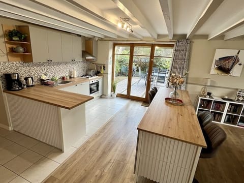 Enjoy our fully equipped kitchen and large breakfast/entertaining island