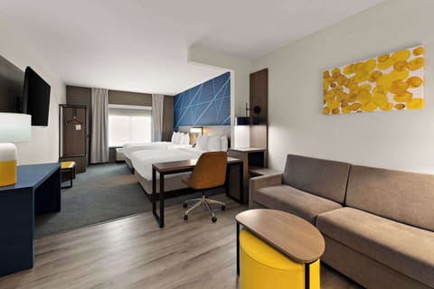 Suite, 2 Queen Beds, Non Smoking | Premium bedding, pillowtop beds, desk, laptop workspace