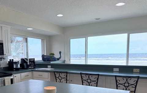 Large Island and Stunning Views 