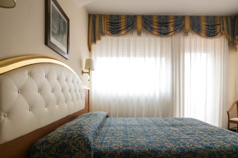 Double Room, Lake View (Front) | View from room