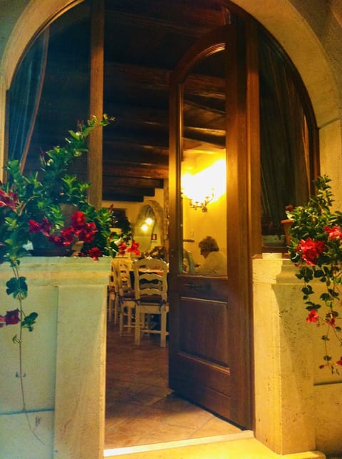 Free daily cooked-to-order breakfast