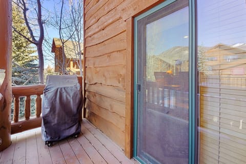 Patio with propane grill.