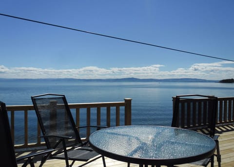 Panoramic House, 2 Bedrooms, Patio, Beachside | Beach/ocean view
