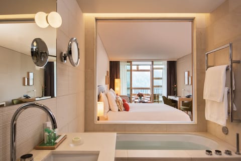 Alpine Deluxe Room with Terrace | Bathroom | Separate tub and shower, deep soaking tub, rainfall showerhead