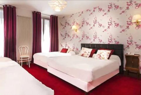 Quadruple Room | Individually decorated, desk, blackout drapes, soundproofing