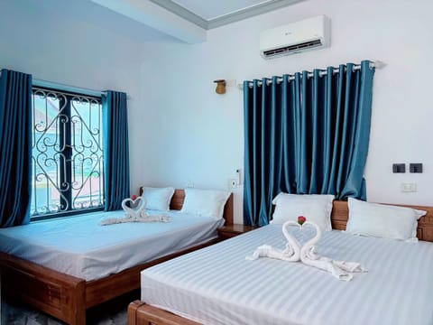 Quadruple Room | Premium bedding, down comforters, pillowtop beds, individually furnished