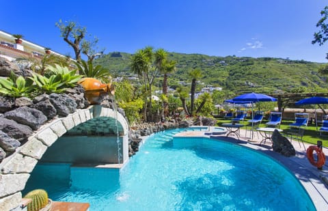 2 outdoor pools, pool umbrellas, sun loungers