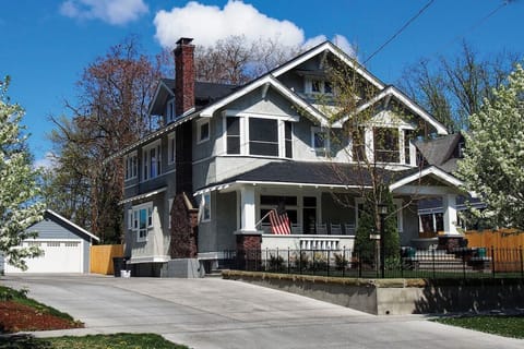 Welcome to Birch Street Estate!