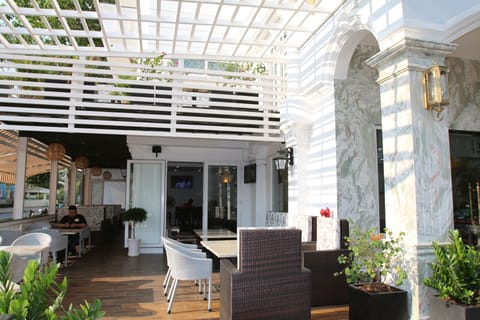 Cafe
