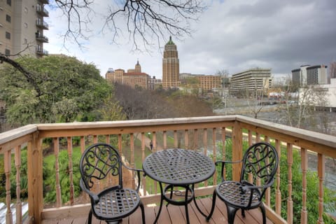 Honeymoon Penthouse, 1 King Bed, Non Smoking | Balcony view