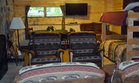 Club Bungalow | Free WiFi, bed sheets, wheelchair access