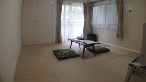 Apartment | Free WiFi, bed sheets