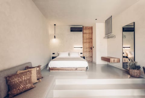 Junior Retreat with private pool & mountain view | Premium bedding, minibar, in-room safe, individually decorated