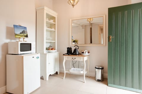 Comfort Cottage | In-room dining