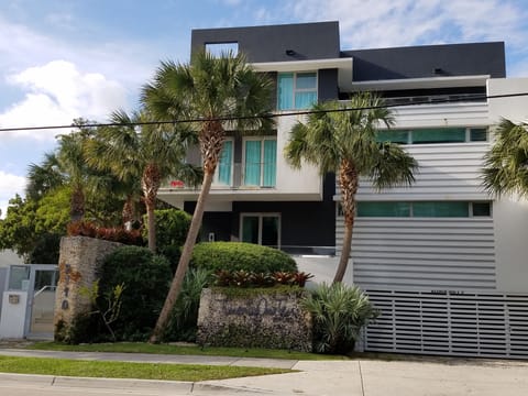 Brickell Avenue building front view