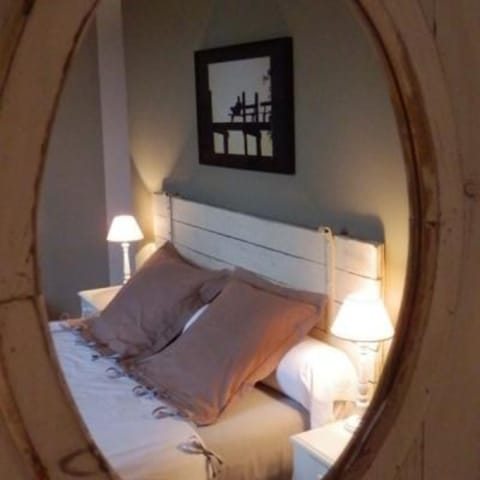 Double Room | Individually decorated, individually furnished, iron/ironing board