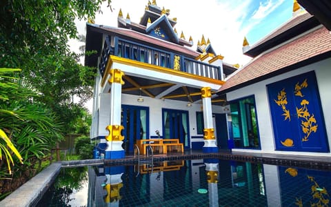 Private pool