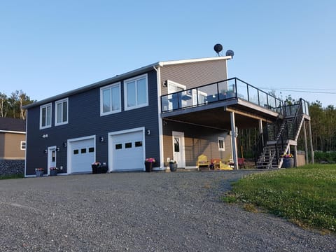 Contemporary style capitalizing on the views.