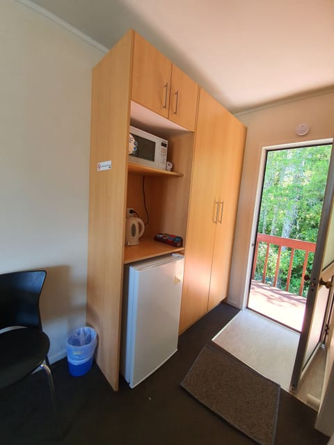 Twin Studio | Iron/ironing board, free WiFi, bed sheets