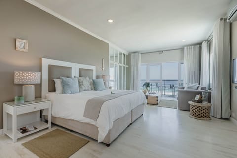 Luxury Suite, Balcony, Sea View | 1 bedroom, premium bedding, minibar, in-room safe