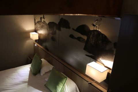 Triple Room (Mouton Blanc) | Desk, blackout drapes, free WiFi, bed sheets