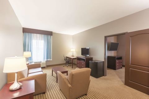 Deluxe Suite, 1 King Bed, Non Smoking (Deluxe Family Suite) | Premium bedding, desk, laptop workspace, iron/ironing board