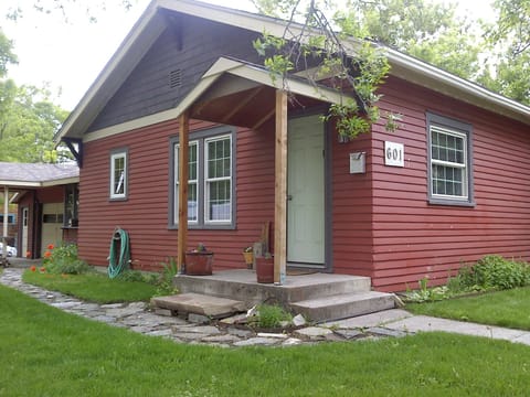 Peach House in Summer