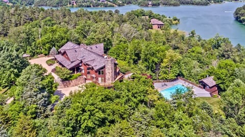 No matter what season you come to visit, this home will become your new go-to.