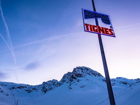 Sky, Snow, Building, Architecture, Mountain, Freezing, Slope, Winter, Ice Cap, Mountain Range