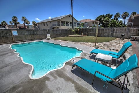 Room for the family with a pool!
