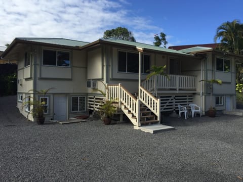 Aaron's Beach house Hawaiian style living but all the luxuries of a modern home