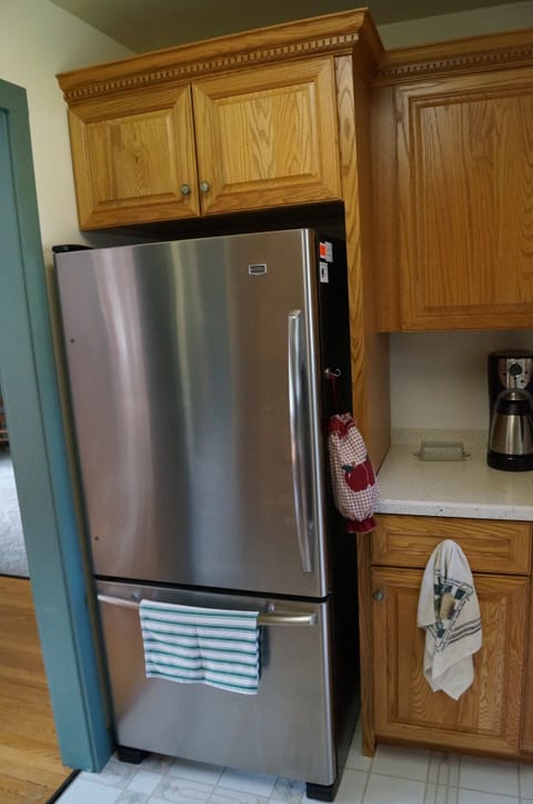stainless steel refrigerator with ice maker!