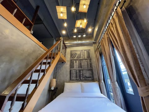 Junior Suite | Premium bedding, free minibar, in-room safe, individually decorated