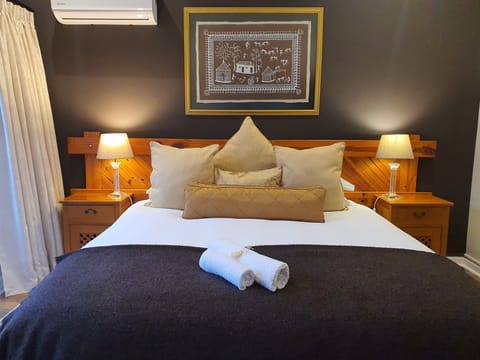 Superior Double or Twin Room, Ensuite | Premium bedding, minibar, in-room safe, desk