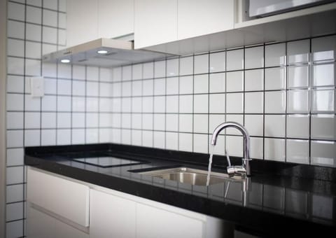 Deluxe Bungalow, Multiple Beds, Kitchen | Private kitchen | Fridge, microwave, stovetop, electric kettle