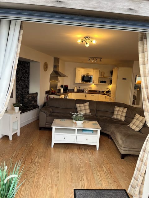 Lounge / kitchen from balcony Jan  26.